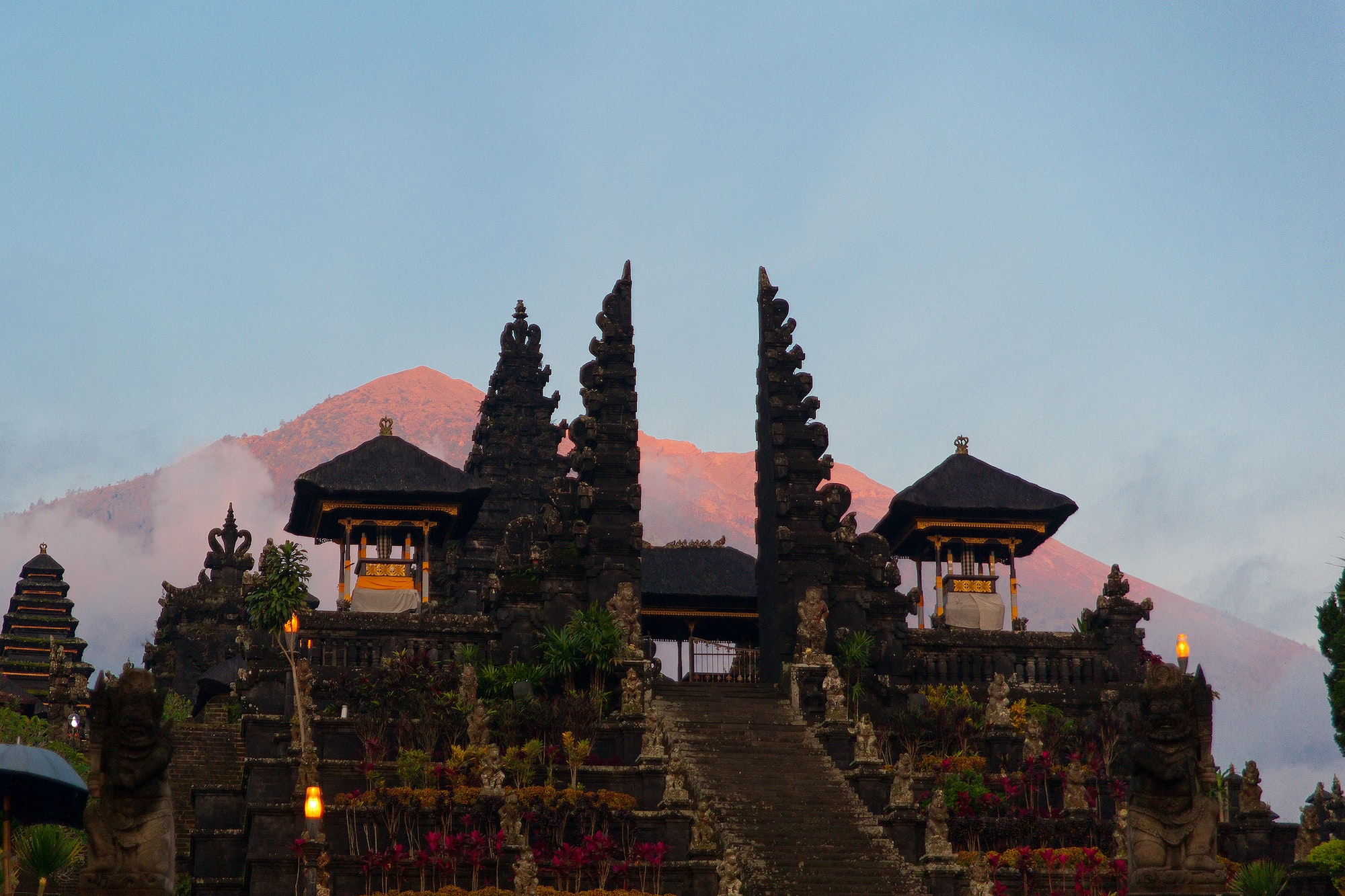 main-bali-temple-pura-besakih.jpg